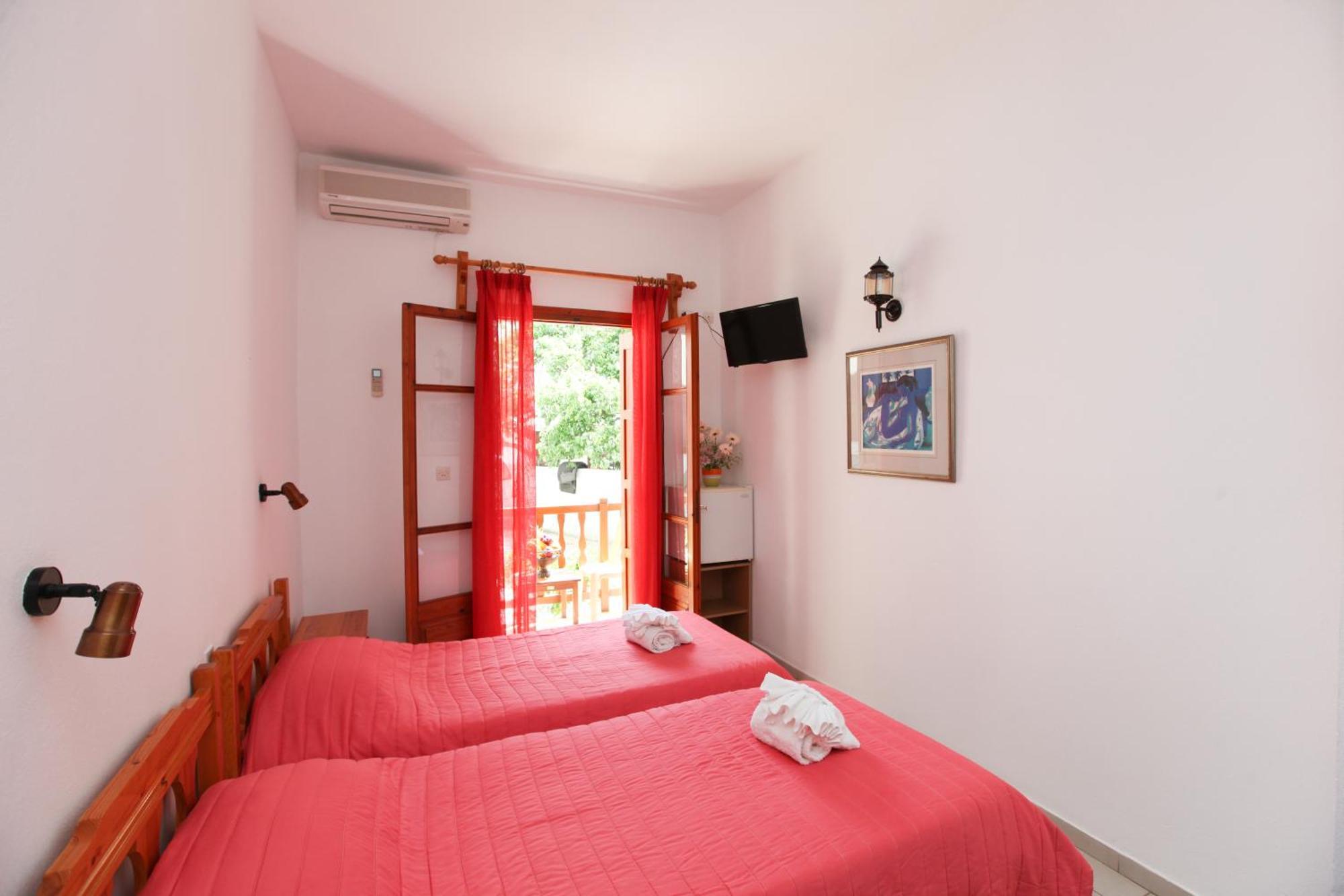 Skiathos House Room photo
