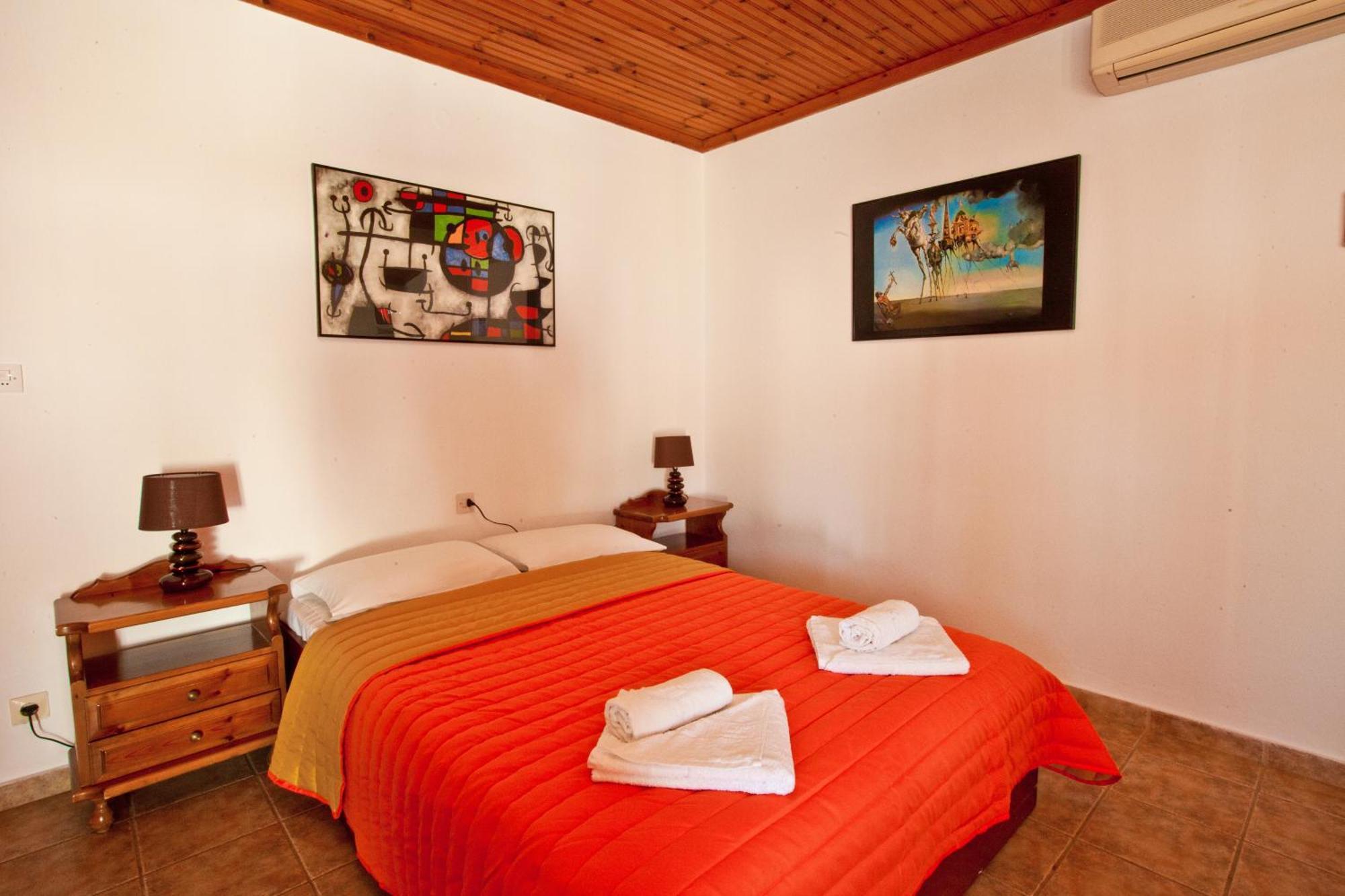Skiathos House Room photo